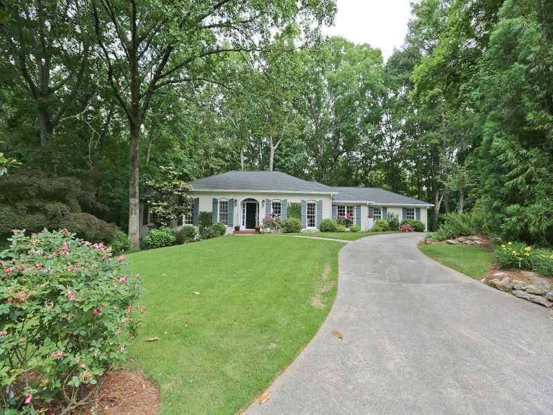 5 bedroom, 2,366 sq ft single family residence sold at 6460 Tanacrest Court, Atlanta, GA 30328