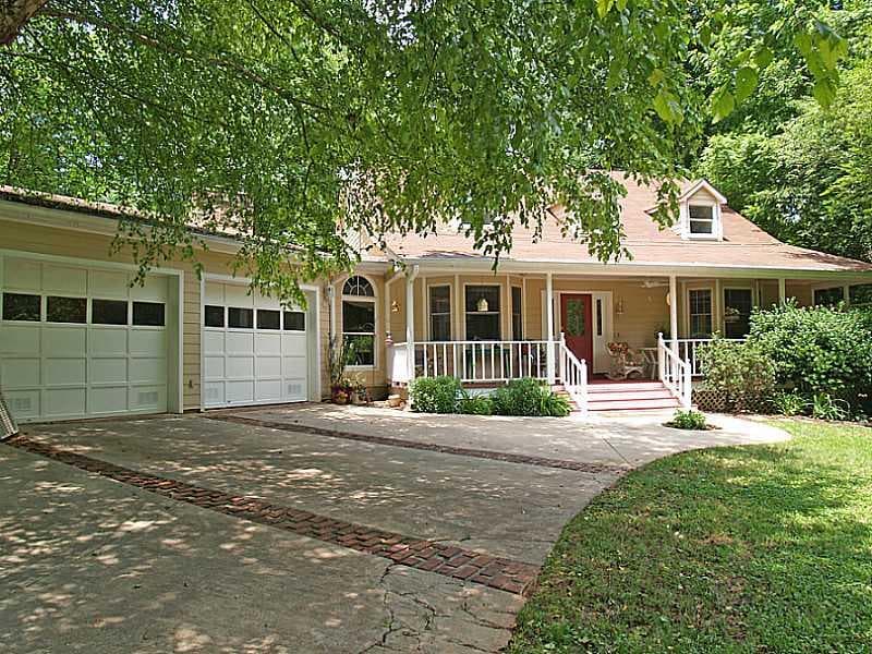 196 Duffy Grizzle Road, Dahlonega, GA 30533 — most recent listing photo