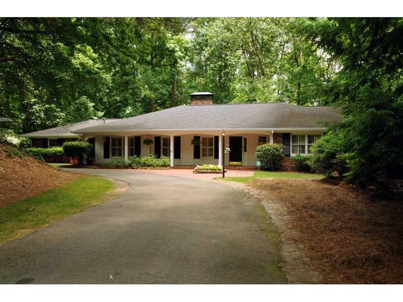 6 bedroom, 4,600 sq ft single family residence sold at 1360 Paces Forest Drive, Atlanta, GA 30327