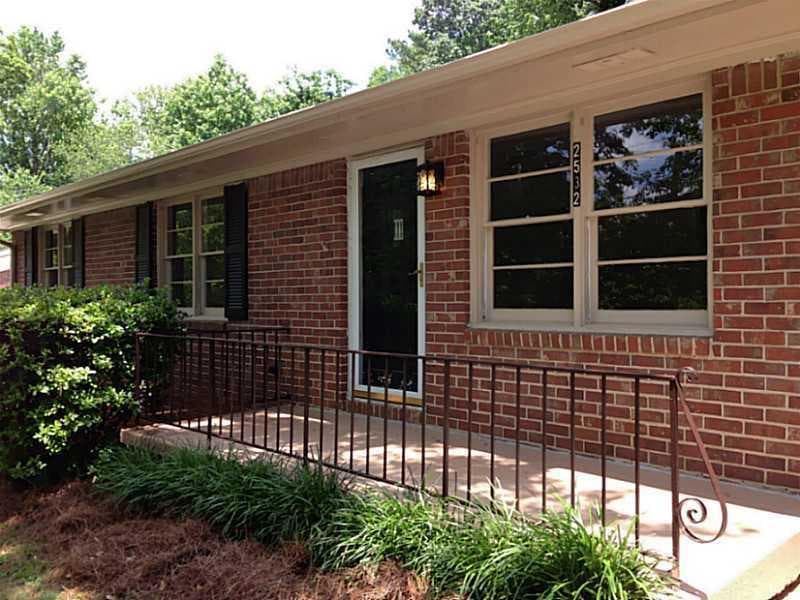 2532 Dobbs Drive, Kennesaw, GA 30152 — most recent listing photo