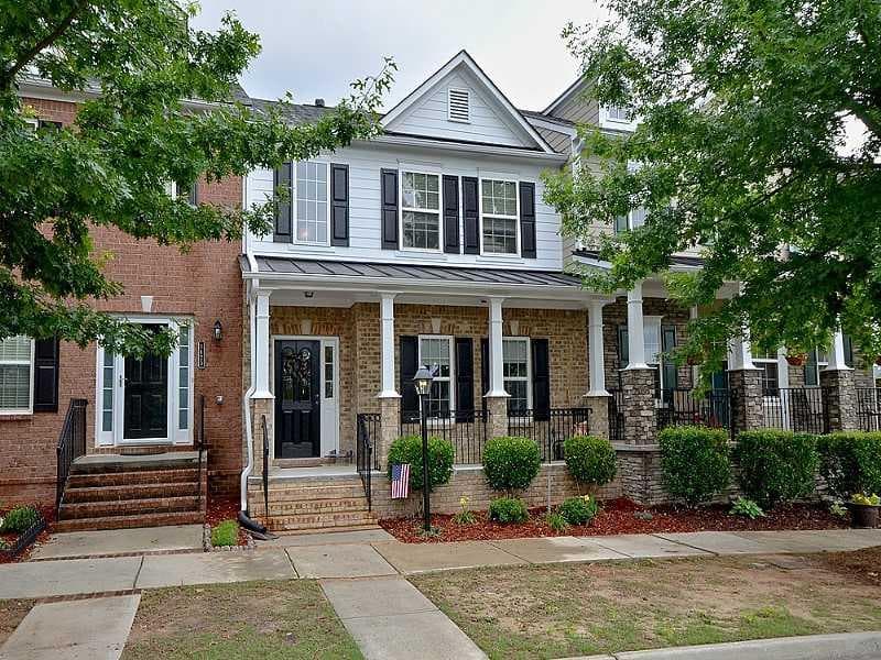 3 bedroom, 1,536 sq ft townhouse sold at 1423 Station Center Boulevard 1423, Suwanee, GA 30024