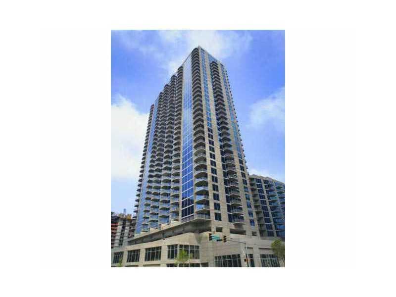 2 bedroom, 1,075 sq ft condominium sold at 400 W Peachtree Street 3711, Atlanta, GA 30308