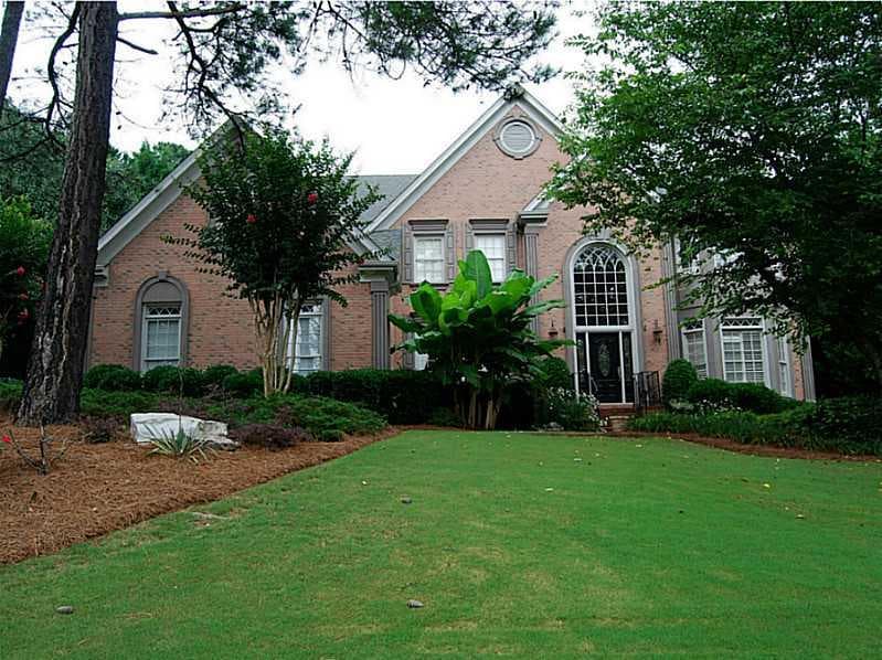 5 bedroom, 4,789 sq ft single family residence sold at 3193 St Ives Country Club Parkway, Johns Creek, GA 30097