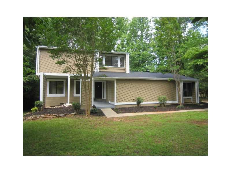 6841 W Woodridge Place, Douglasville, GA 30135 — most recent listing photo