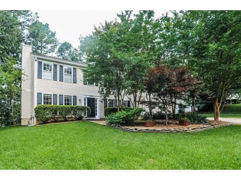 3 bedroom, 1,728 sq ft single family residence sold at 940 Crab Orchard Drive, Roswell, GA 30076