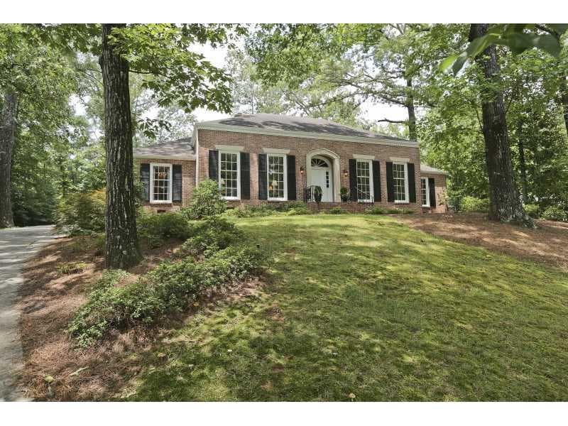 4 bedroom, 2,961 sq ft single family residence sold at 3282 Chatham Road, Atlanta, GA 30305