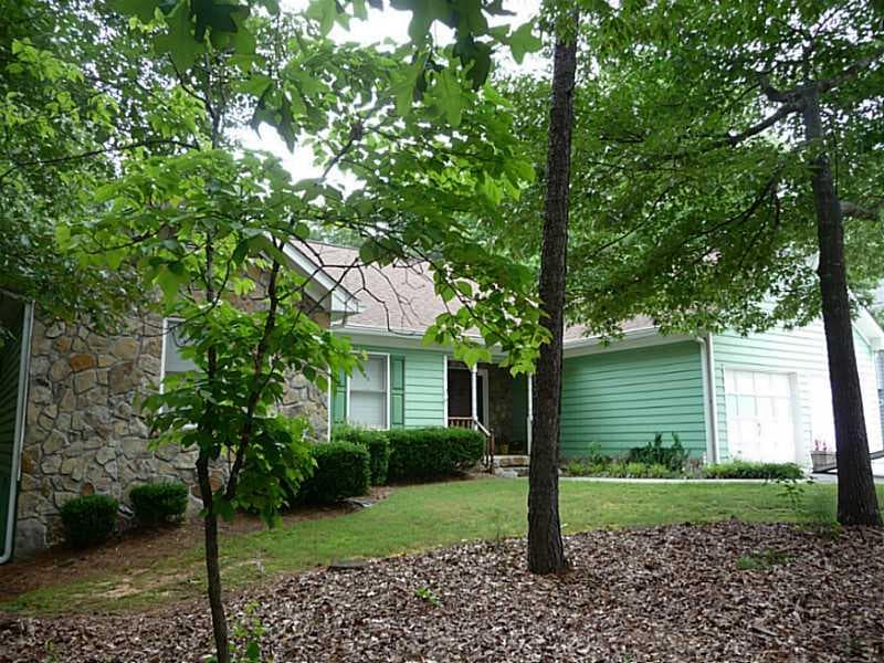 3 bedroom single family residence sold at 4865 Brandon Acres Lane, Buford, GA 30519
