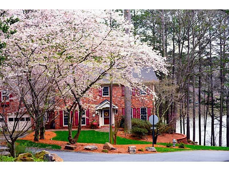 4051 Loch Highland Pass, Roswell, GA 30075 — most recent listing photo