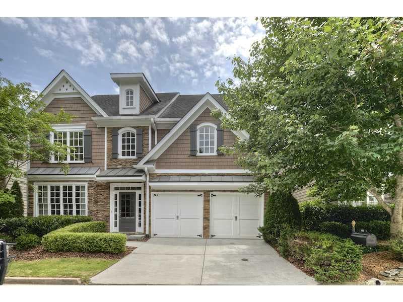 4 bedroom single family residence sold at 2492 Brookline Circle, Atlanta, GA 30319