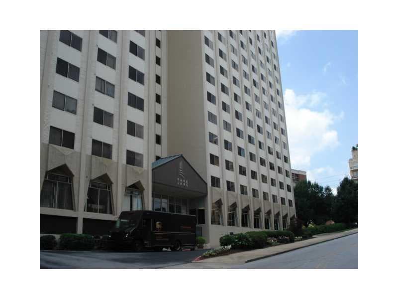 1 bedroom, 837 sq ft condominium sold at 2479 PEACHTREE Road 1403, Atlanta, GA 30305