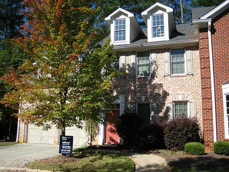 3 bedroom, 2,175 sq ft condominium sold at 126 Briarcliff Road 7, Athens, GA 30606