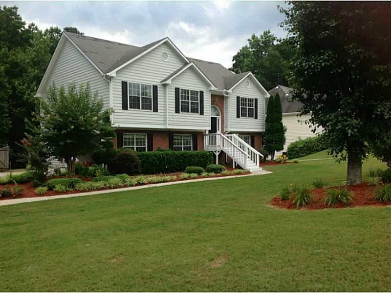 5 bedroom, 2,325 sq ft single family residence sold at 2095 Oakpointe Court, Buford, GA 30519