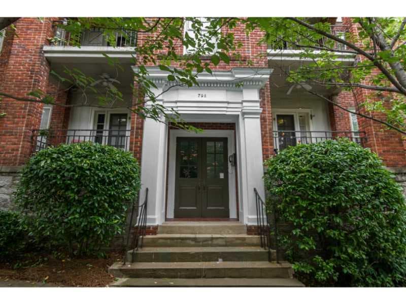 1 bedroom, 643 sq ft condominium sold at 798 Frederica Street 2, Atlanta, GA 30306