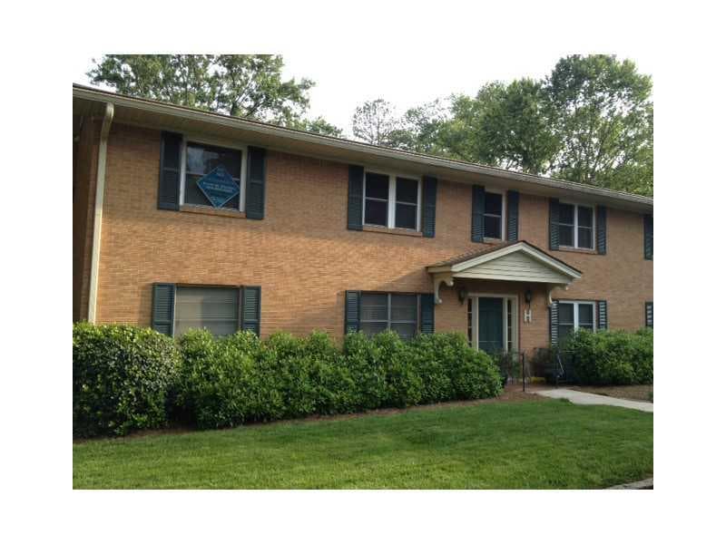 2 bedroom, 1,000 sq ft condominium sold at 3510 Roswell Road H-2, Atlanta, GA 30305