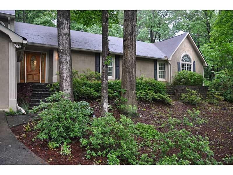 4 bedroom, 3,012 sq ft single family residence sold at 2669 Chimney Springs Drive, Marietta, GA 30062
