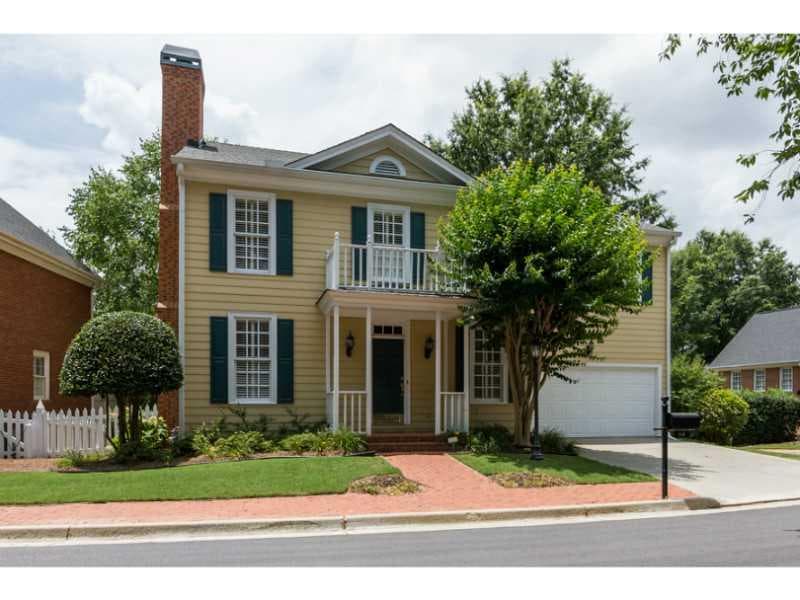 3 bedroom, 2,284 sq ft single family residence sold at 2125 Village Point, Atlanta, GA 30319