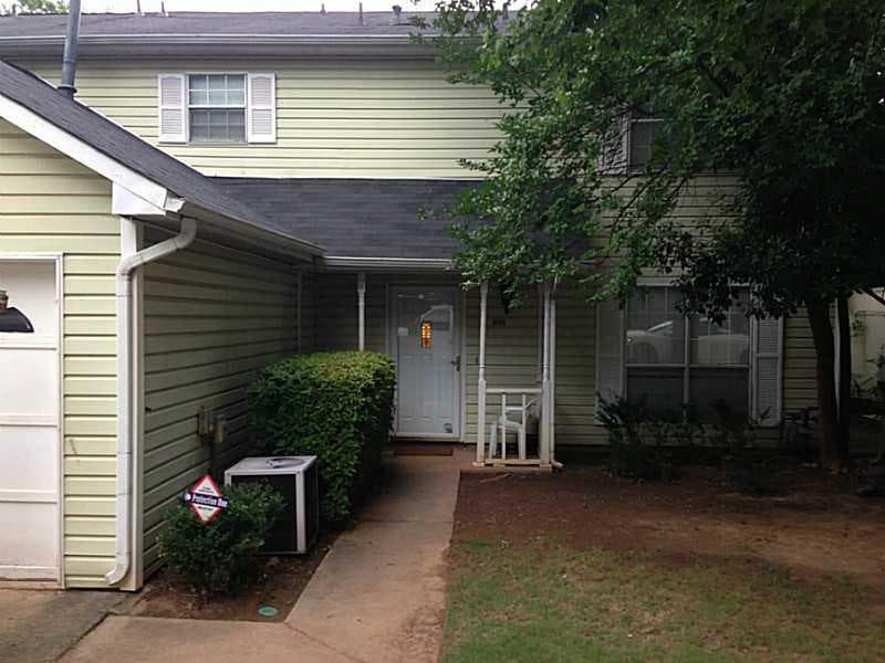 2 bedroom, 1,088 sq ft townhouse sold at 1076 Heathmoor Court 1076, Norcross, GA 30093