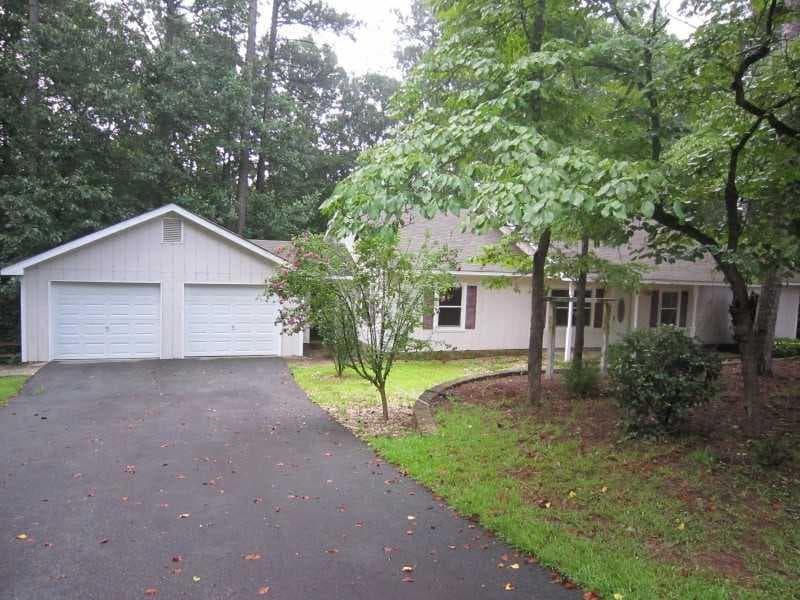 825 Old Cumming Road, Buford, GA 30518 — most recent listing photo