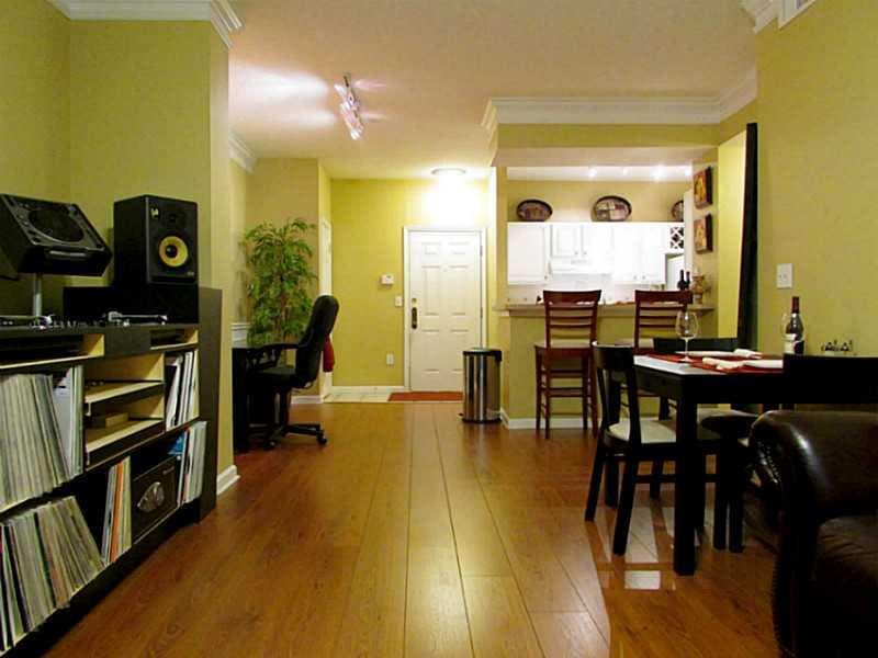 1 bedroom, 821 sq ft condominium sold at 955 Juniper Street 4216, Atlanta, GA 30309
