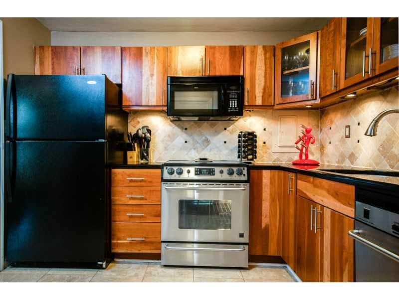 3060 PHARR Court 114, Atlanta, GA 30305 — most recent listing photo