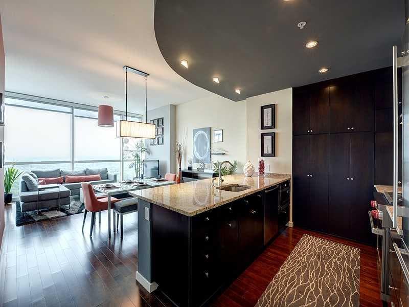 1 bedroom, 1,120 sq ft condominium sold at 3325 Piedmont Road 2004, Atlanta, GA 30305