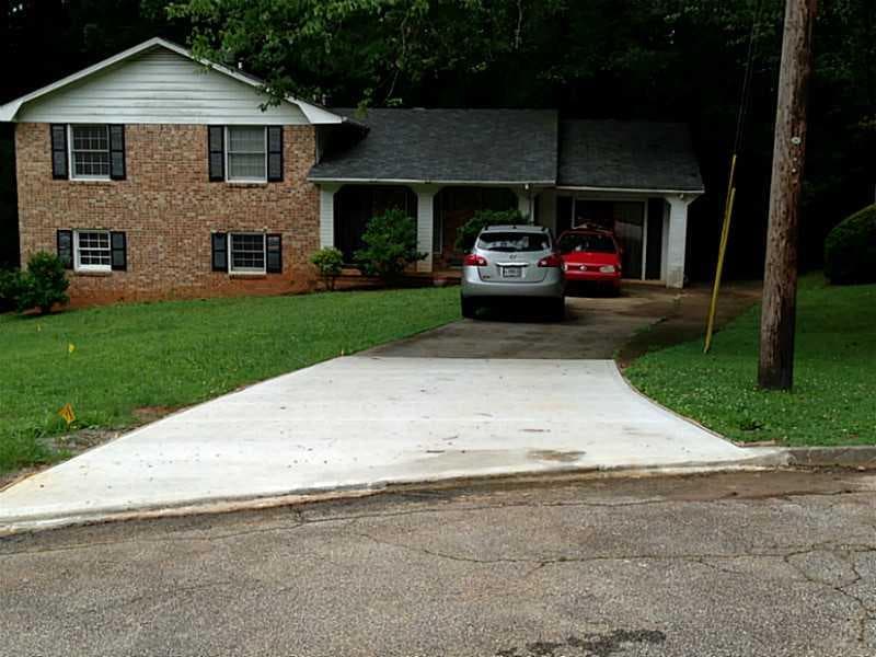 3900 Hilton Court, Decatur, GA 30035 — most recent listing photo