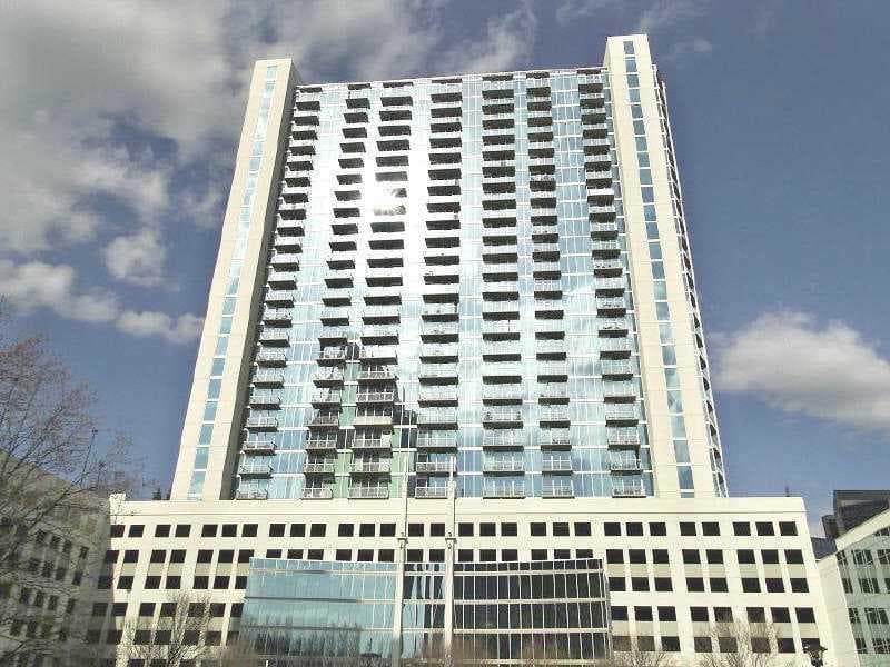 2 bedroom condominium sold at 3324 Peachtree Road 1318, Atlanta, GA 30326