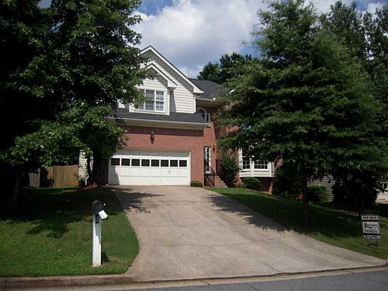 4 bedroom, 2,477 sq ft single family residence sold at 3975 Bridlewood Drive, Duluth, GA 30096