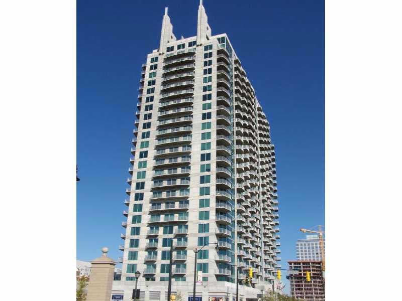 2 bedroom, 1,045 sq ft condominium sold at 361 17th Street 802, Atlanta, GA 30363