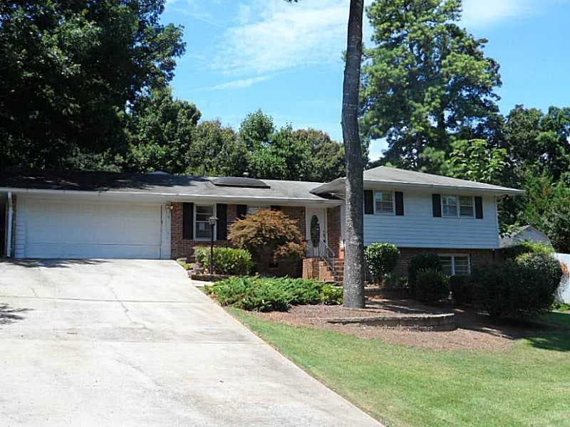 3 bedroom, 2,529 sq ft single family residence sold at 6920 LOCKRIDGE Drive, Atlanta, GA 30360