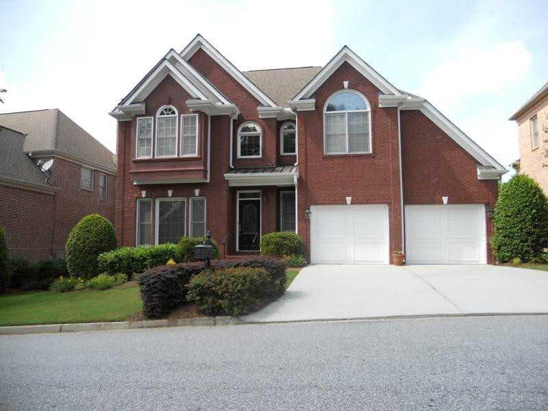 5 bedroom, 4,036 sq ft single family residence sold at 994 Nottingham Lane, Atlanta, GA 30319
