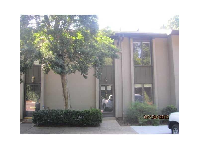 19 IVY Trail 19, Atlanta, GA 30342 — most recent listing photo