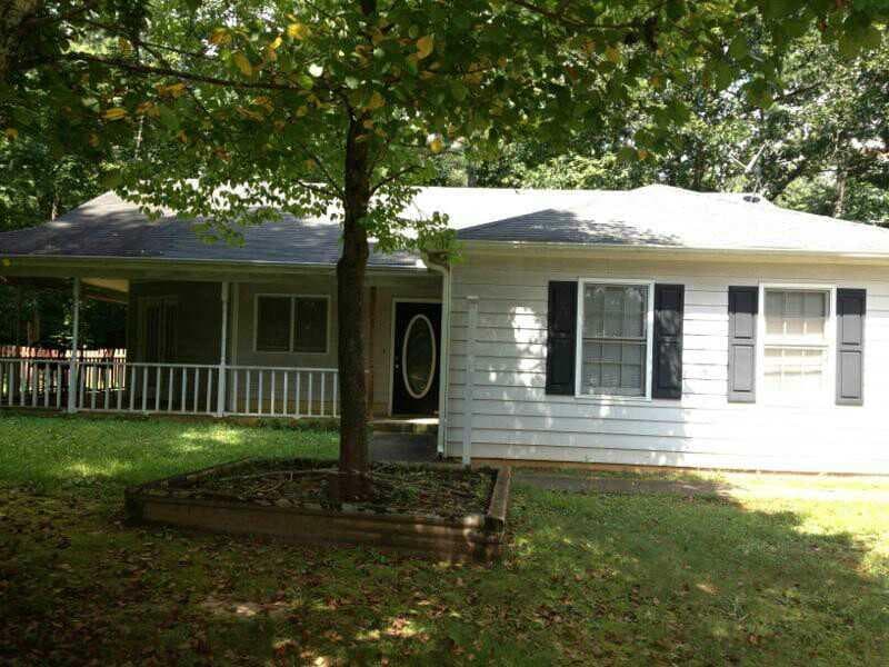 3 bedroom, 1,447 sq ft single family residence sold at 1411 Windy Hill Court, Conyers, GA 30013