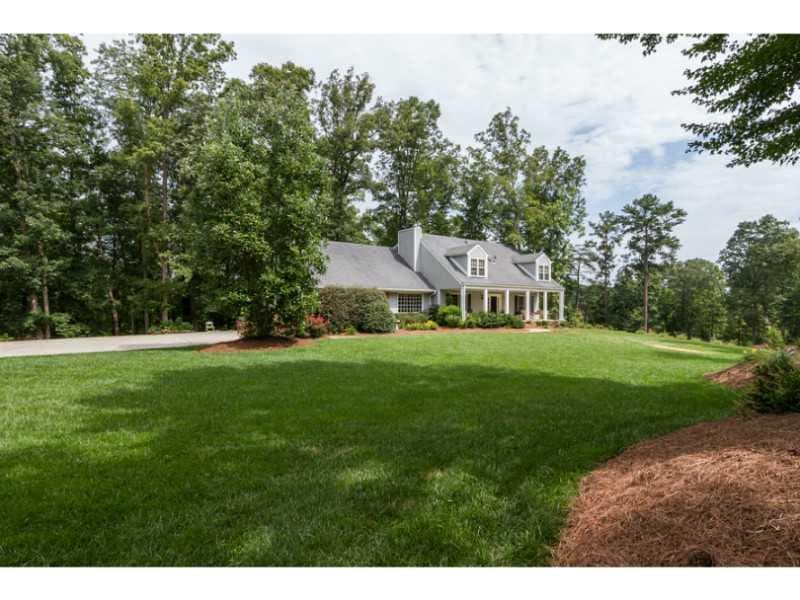 4 bedroom, 3,896 sq ft single family residence sold at 3990 Wesley Chapel Road, Marietta, GA 30062