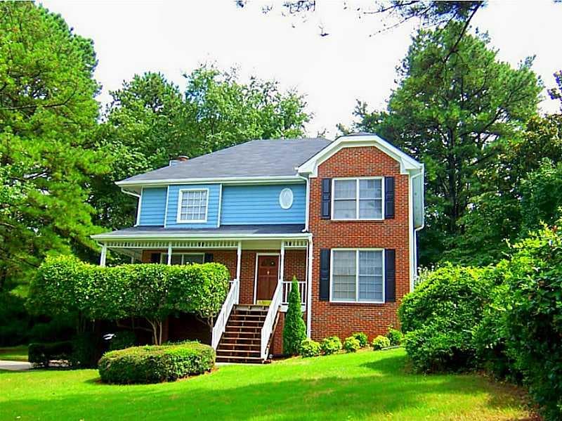 3 bedroom, 2,344 sq ft single family residence sold at 540 Clear Lake Lane, Suwanee, GA 30024