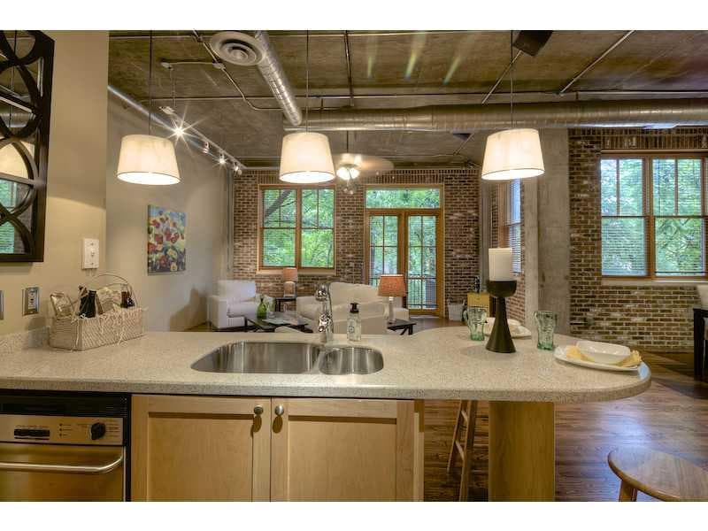 3235 Roswell Road 409, Atlanta, GA 30305 — most recent listing photo