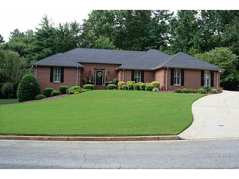 715 Ashcreek Court, Roswell, GA 30075 — most recent listing photo