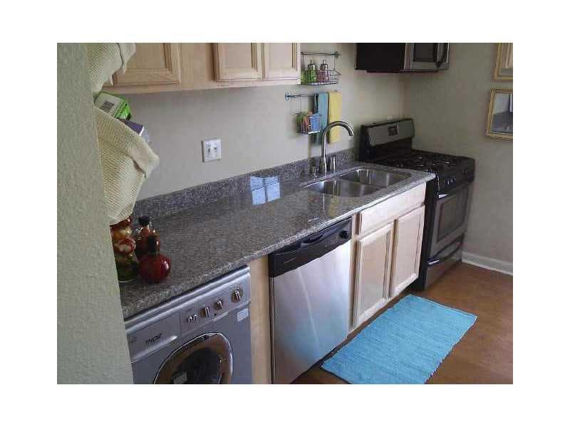 1 bedroom, 492 sq ft condominium sold at 1355 Euclid Avenue B-27, Atlanta, GA 30307