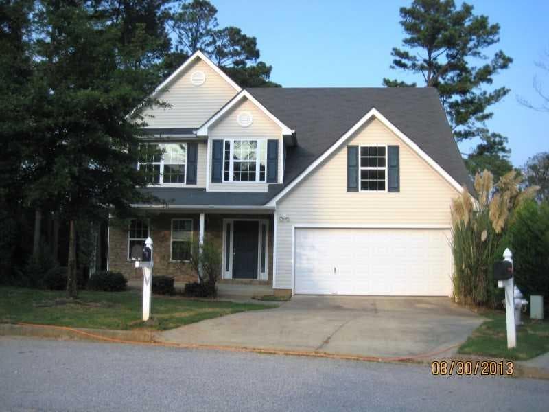 4076 Round Stone Drive, Snellville, GA 30039 — most recent listing photo