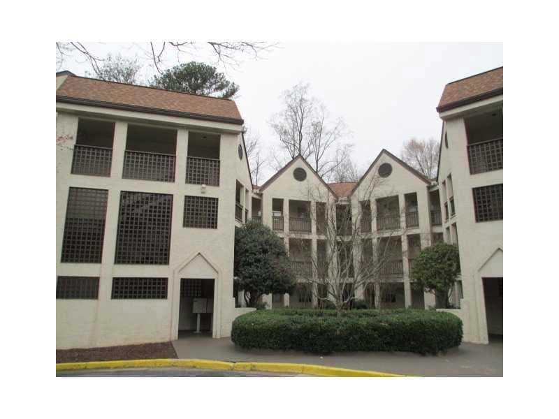 2 bedroom, 1,280 sq ft condominium sold at 476 Sherman Way 0, Decatur, GA 30033