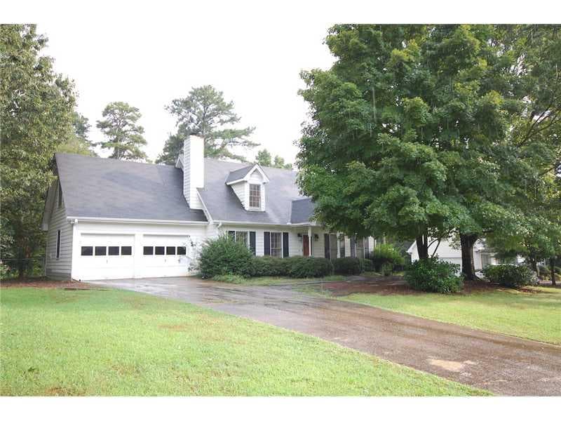 951 Forest Park Lane, Suwanee, GA 30024 — most recent listing photo