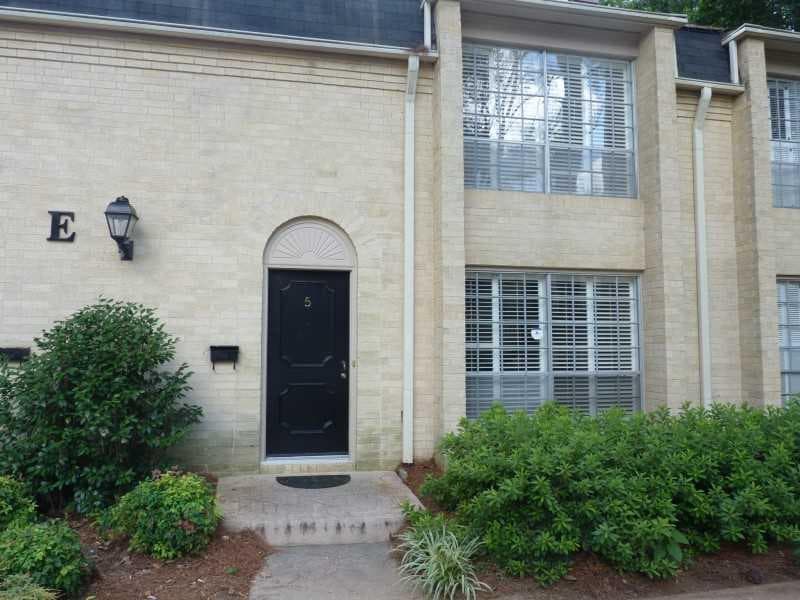2 bedroom, 1,324 sq ft condominium sold at 5400 Roswell Road E5, Atlanta, GA 30342
