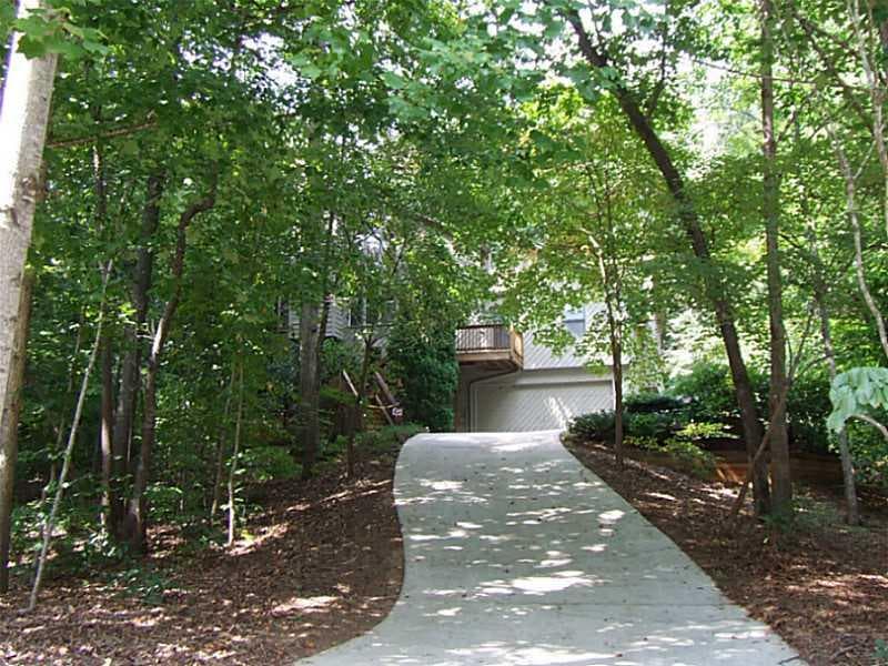 3822 Cliff Crest Drive, Smyrna, GA 30080 — most recent listing photo