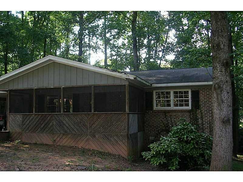 3 bedroom single family residence sold at 3833 Rhonda Lane, Gainesville, GA 30507