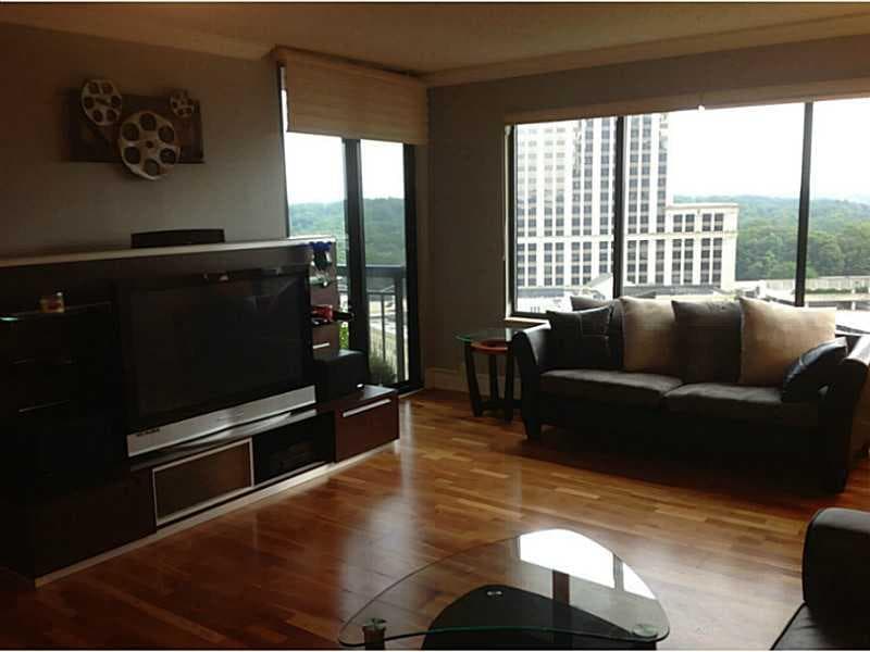 1 bedroom, 1,265 sq ft condominium sold at 3481 Lakeside Drive 1906, Atlanta, GA 30326