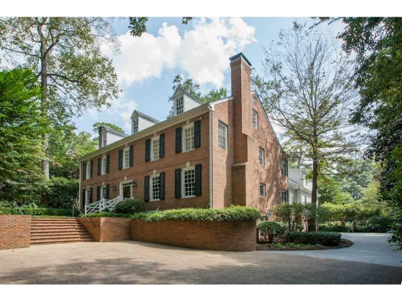5 bedroom, 6,683 sq ft single family residence sold at 2639 Arden Road, Atlanta, GA 30327