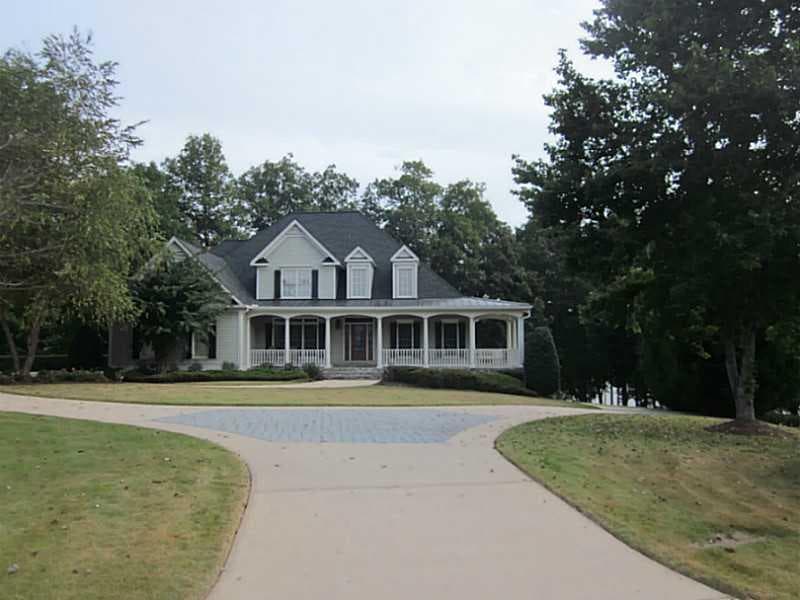 7 bedroom, 7,146 sq ft single family residence sold at 7525 Matts Landing Point, Cumming, GA 30028