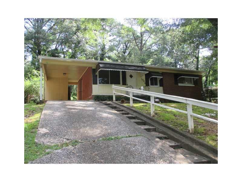 3 bedroom, 972 sq ft single family residence sold at 1906 Evans Drive, Atlanta, GA 30310