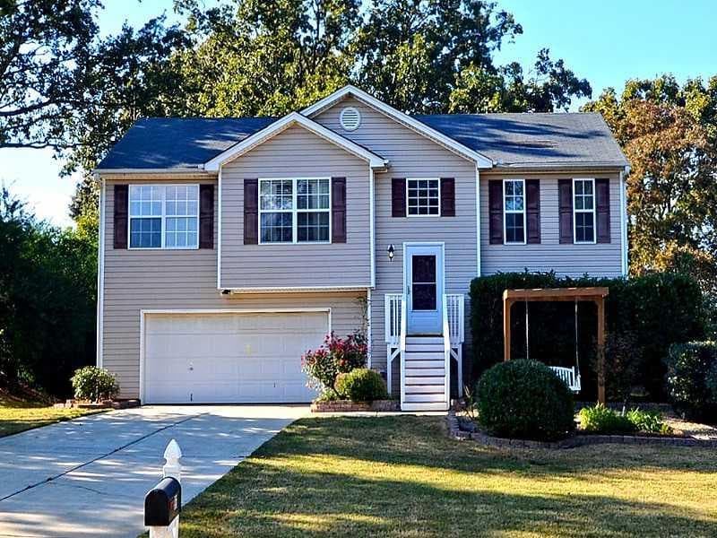 961 Vera Court, Winder, GA 30680 — most recent listing photo