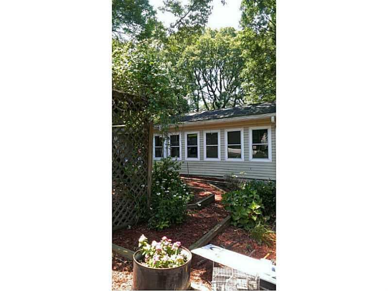 2059 White Oak Circle, Kennesaw, GA 30144 — most recent listing photo